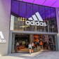 Adidas' store fabrikker er nu oppe at køre igen. Foto: Imaginechina via AP Images
