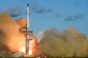 Amerikanske SpaceX træder ind på børsen fredag. Det bliver starten på en tretrinsraket, der kan få værdiforøgelsen til  til at eksplodere.