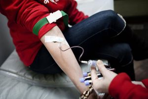 Der er kun en ganske lille risiko for at blive smitte med inficeret donorblod herhjemme - også efter den omdiskuteret blodtest fjernes pr 1. juli. Men risikoen er der, advarer en række læger. Arkivfoto: Miriam Dalsgaard