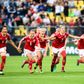 Halvanden million danskere så det danske kvindelandshold spille finale mod Holland til EM i sommer, og et udsolgt Horsens stadion skulle fredag have set holdet spille mod de hollandske EM-vinderne fra. Men kampen er aflyst på grund af en konflik mellem spillere og DBU. Foto: Ermindo Armino/AP