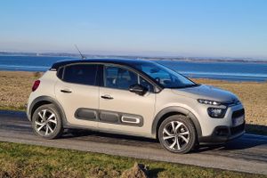 Citroen C3 løber med titlen som den mest solgte personbil i maj. Til gengæld løber Skoda med elbil-trofæet, mens Ford løber med førstepladsen på plug-in-hybridmarkedet.