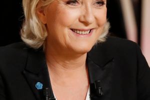 Man bliver rundere med årene, siges det, men i Le Pen-familien dur mundheldet ikke rigtig. Marine Le Pen fylder 50, og forholdet til hendes far bliver værre.