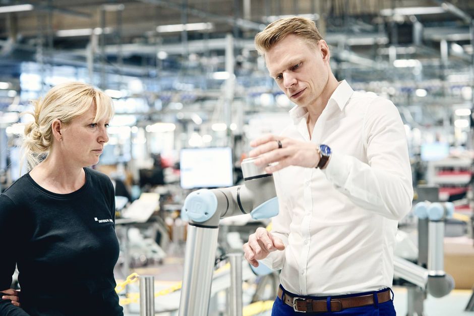 Universal Robots har haft fart på de seneste år. Omsætningen er skudt i vejret, og nu kan man fejre endnu en stor milepæl, som meget få danske virksomheder før har opnået.