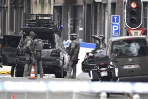 To politibetjente blev tirsdag formiddag dræbt i Liege, ligesom en 22-årig lærerstuderende mistede livet, inden gerningsmanden blev skudt af politiets specialstyrker.