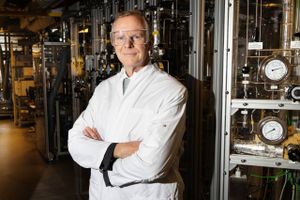 Teknologikæmpen Topsoe har udpeget Herning til at huse en kæmpefabrik til produktion af grøn brint, der kan bruges til CO2-fri brændstof til skibe, fly og lastbiler.