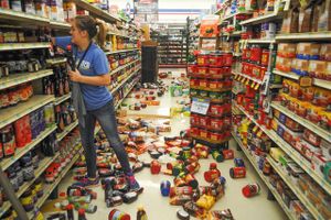 Et supermarked i Pawnee, Oklahoma, kort efter jordskælvet brød ud. Foto: David Bitton