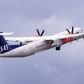 Lufthansa vil købe op i SAS, skriver Reuters.