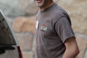 Uber CEO og medstifter Travis Kalanick ankommer til Allen & Company Sun Valley Conference in Sun Valley, Idaho, Tuesday, July 10, 2012. (AP Photo/Paul Sakluma)