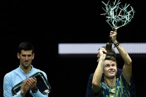 Der blev skabt et billede til historiebøgerne, da Holger Rune vandt Paris Masters efter en sejr over verdensetteren Novak Djokovic i finalen. 2023 kan byde på flere mindeværdige resultater. Foto: Julien de Rosa