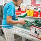 Med et præsidentielt dekret, som torsdag træder i kraft, forsøger Ruslands regering at sætte en stopper for de store mængder af ulovligt importerede fødevarer.