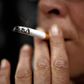 Højere afgifter på cigaretter og en ny afgift på hormonforstyrrende stoffer skal finansiere en afskaffelse af reklameafgiften, foreslår SF med fuld støtte fra Enhedslisten i de strandede forhandlinger om et alternativ til den udskældte afgift.