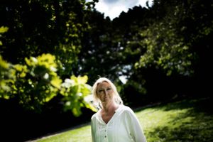 Anja Rosenlund kan som lavtlønnet se frem til en beskatning af pensionen på mere end 100 pct. Foto: Tim Kildeborg Jensen.