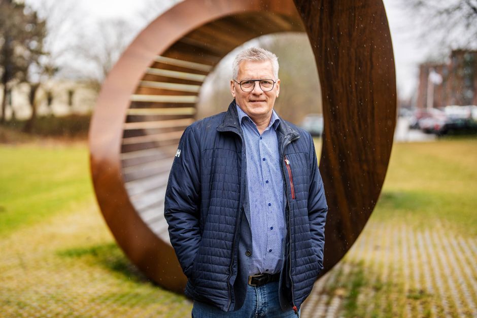60 år onsdag: Når Martin Sattrup Christensen skal træffe beslutninger i jobbet som direktør for Erhvervsforum Roskilde, trækker han på erfaringer fra forsvaret. Fritiden bliver brugt på vin og cykling. 