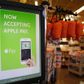 Apple Pay er i fremmarch på det danske betalingsmarked. Det har hidtil ramt dankortet, der har været afskåret fra Apple Pay. Men det ændrer Danske Bank nu på.