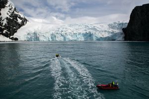Nyt kæmpestudie: Afsmeltningen fra Antarktis er nu lige så kraftig som afsmeltningen fra den grønlandske indlandsis - og de seneste fem år er det gået hurtigt.