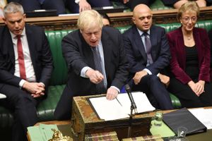 Premierminister Boris Johnson talte sin sag under lørdagens parlamentssamling. Foto: ©UK Parliament/Jessica Taylor/Handout via REUTERS 
  