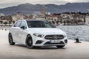 Både design, teknik og komfort føles som i en langt større bil i den helt nye Mercedes-Benz A-Klasse. Fotos: Mercedes