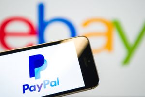 Betalingsselskabet Paypal er på jagt efter internationale opkøbsmål, der kan drive selskabets vækst og forsvare selskabets konkurrenceposition, alt imens Paypal forbereder sig på at splitte sig bort fra eBay.