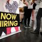Det går langt bedre på jobmarkedet i USA end i Europa, hvor man stadig hænger i dyndet efter krisen.
