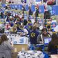 Travlhed på Black Friday hos Walmart i Bentonville, Arkansas, USA.