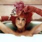 Helena Christensen badede i mælk i 1990'ernes reklamefilm - og det gør danskerne stadig at dømme ud fra omtalen af vores største fødevarevirksomheder. Foto: Mejeriforeningen