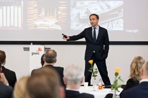 Jim Hagemann Snabe holder oplæg for 140 erhvervsledere hos PwC i Hellerup
