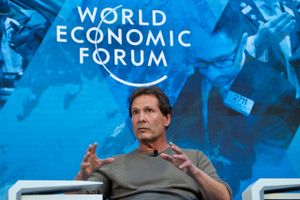 Dan Schulman, topchefen for PaylPal, set klare tegn på, at især de lavere indkomstgrupper nu skruer ned for forbruget. Foto: WEF/Valeriano Di Domenico