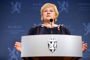 Norges statsminister Erna Solberg orienterede på et pressemøde om den komplicerede aktion for at hente fem forældreløse norske børn af IS-krigere ud af Syrien. Foto: Tore Meek/Ritzau Scanpix.
    
  