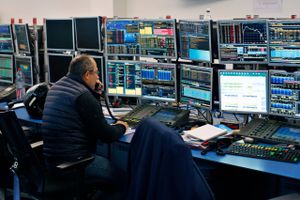 Investorerne tager godt imod den aflyste aktiemission fra GN Store Nord og der er kommet lidt mere ro på markederne efter panikken om bankkollapser har lagt sig lidt. Foto: Thibault Camus/Scanpix