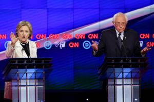 Hillary Clinton og Bernie Sanders. Arkivfoto: Seth Wenig/AP