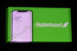 Robinhood havde torsdag i sidste uge sin første dag på børsen. Den gik ikke så godt, da aktien faldt 8 pct. på Nasdaq-børsen. Men tirsdag og onsdag steg aktien med henholdsvis 25 og 50 pct. Foto: AFP. 