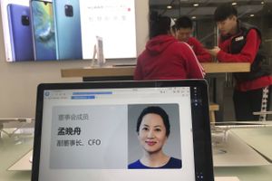 Finansdirektøren i den kinesiske teknologikæmpe Huawei, Meng Wanzhou, er blevet anholdt i Canada efter anmodning fra de amerikanske myndigheder. Sagen kan forværre forholdet mellem USA og Kina.