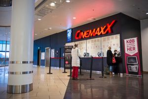 Der blev solgt færre biografbilletter i 2020 på grund af coronalukning og droppede amerikanske "blockbusters".