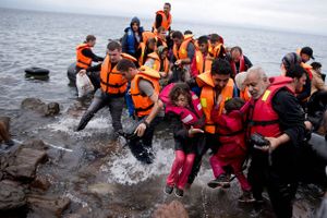 Flere af EU’s politiske ledere betragter det som afgørende for, at Europa kan få kontrol over sine ydre grænser igen, hvilket er en forudsætning for, at tirsdagens stærkt kontroversielle beslutning om at omfordele 120.000 asylansøgere igennem tvungne kvoter på tværs af Europa kan komme til at fungere.   