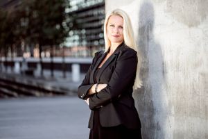 Mens Danmark halter efter EU-gennemsnittet for kvindelige ledere, mener et flertal af danskerne, at ligestilling er opnået. Det er problematisk, mener flere. 