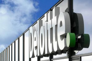 Erhvervsstyrelsen har konstateret væsentlige mangler i Deloittes arbejde som revisorer i OW Bunker. Deloitte er uenig i kritikken.