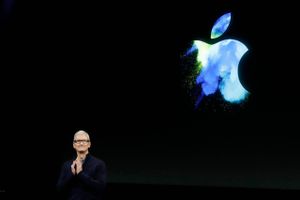 Apple og topchefen Tim Cook forventes at præsentere den næste iPhone i september. Foto: Marcio Jose Sanchez