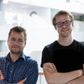 Sylvester Stormby-Szöllösi (tv) og Troels Askholm Andersen (th) har et mål om, at der skal stå en kæmpe 3D-printer i alle danske storbyer.