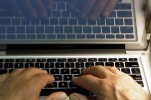 cBrain er en dansk it-virksomhed, der leverer to produkter til især offentlige myndigheder. Der er muligheder for at slå igennem internationalt, men selskabets aktie er allerede højt prissat.