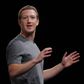 Mark Zuckerberg vil holde sammen på globaliseringen med Facebook som social lim - eksperter rynker panden. Foto: AP Photo/Manu Fernadez
