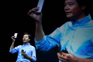 Lei Jun, koncernchef for Xiaomi, er flere gange blevet sammenlignet med Apple-bosser. Foto: AP
