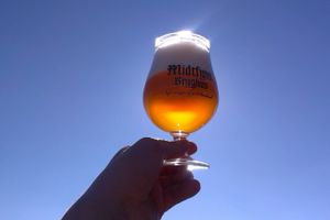Danskerne fik rig lejlighed til at drikke sig gennem nye øltyper. I alt blev der i 2017 produceret 1622 forskellige nye øl. Her er en øl fra Midtfyns Bryghus. Foto: Midtfyns Bryghus