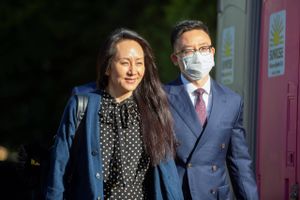 Huawei-chef, der har været tilbageholdt i Canada i knap tre år, kan snart være på vej hjem til Kina.