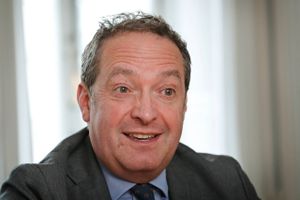 Formand Karsten Dybvad og topchef Chris Vogelzang er gået i gang med at lægge en ny ledelseskabale efter Aarup-Andersens exit.