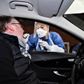 Siden coronapandemiens start har op mod en halv million danskere fået stukket en vatpind i halsen som led i test for smitte med coronavirus. Den intensive testning betyder, at der er mangel på bioanalytikere til at analysere de mange test. Arkivfoto: Ernst van Norde