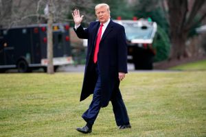 Præsident Donald Trump har onsdag indgået en ny aftale med sine nordamerikanske handelspartnere, skriver New York Times. Det er afløseren for den Nafta-aftalen, Trump har kritiseret voldsomt.